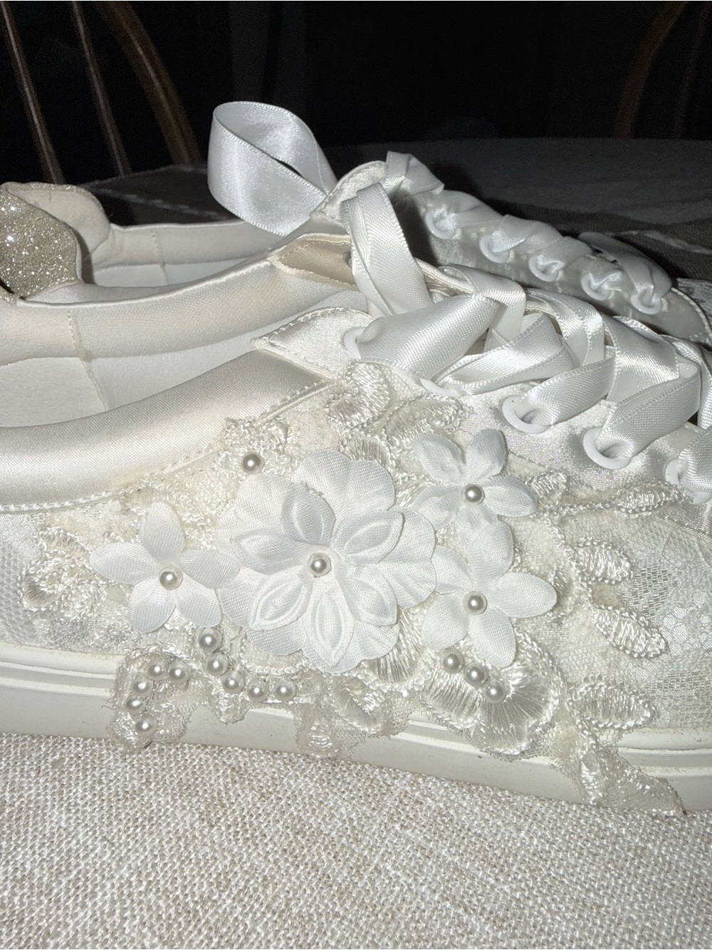 Elegant White Floral Lace Sneakers with Satin Ribbon Laces - Picture 2 of 7
